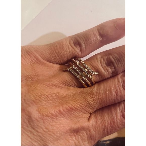 Pretty white sapphire WAVE GOLD BOHO RING - Picture 4 of 7